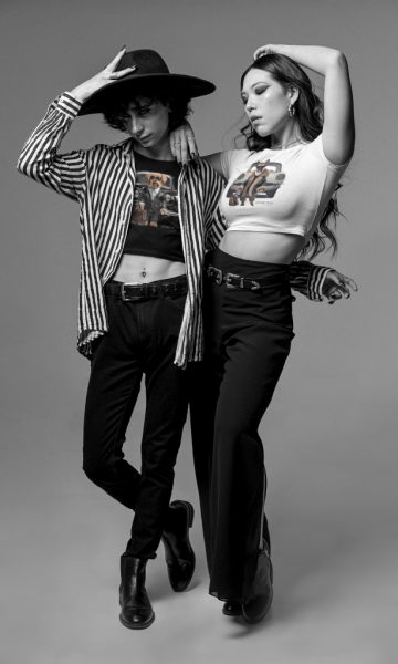 mockup-of-a-man-and-a-woman-wearing-crop-tops-at-a-studio-m26399 (2)